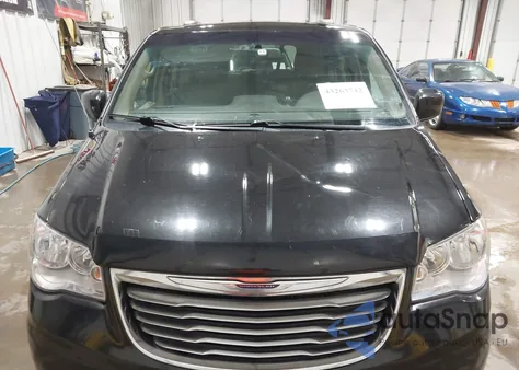 2016 Chrysler Town & Country Touring from USA, damaged, VIN 2C4RC1BG1GR247431